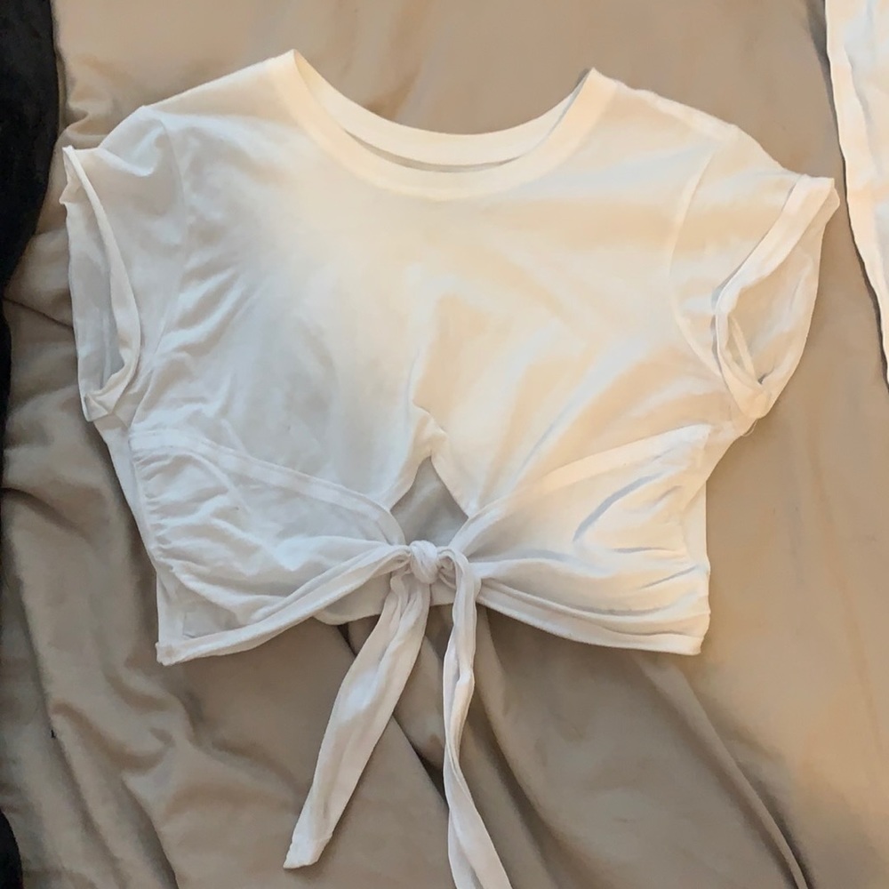 Urban Outfitters cropped tee